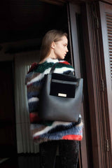 shoulder bag in black leather and black velvet